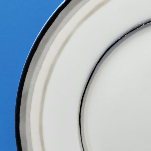 Sasaki Moderna 8.5" Salad Plates Set of 3 Retired - Picture 3 of 9